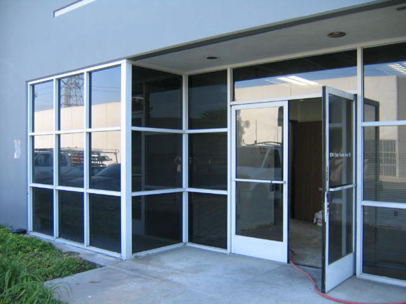 Commercial Glass and Window Replacement - Los Angeles